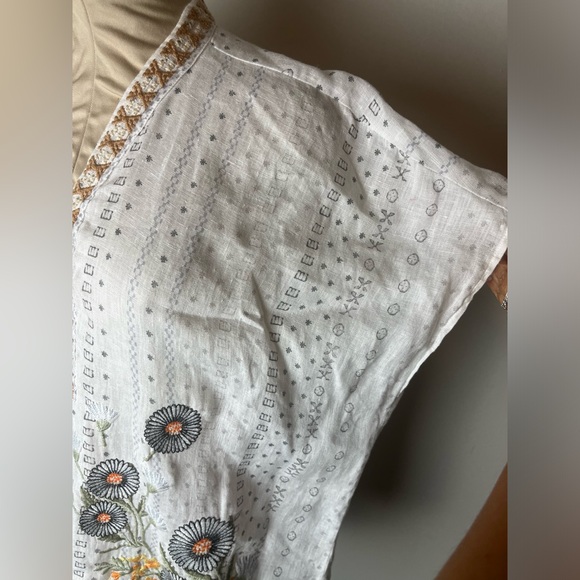 Johnny Was Embroidered Linen Top Small - Picture 4 of 13